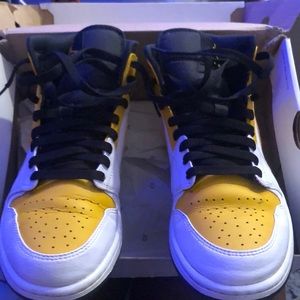 Air Jordans 1 size 8 womens brand new lightly worn